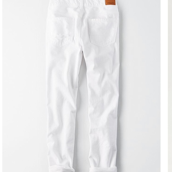 Ripped Tomgirl American Eagle Outfitter Jeans - Picture 4 of 4